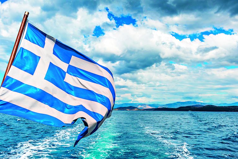 Τέσσερις άγονες γραμμές στις Κυκλάδες στον Φώτη Μανούση