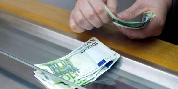 Καταθέσεις: Αυξήθηκαν με φόντο την αύξηση του πληθωρισμού
