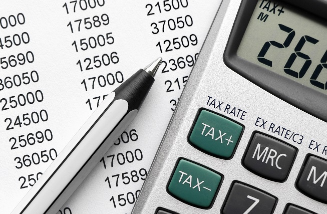 ΑΑΔΕ: Αλμα 2,66 δισ. ευρώ στα έσοδα του ΦΠΑ το 2024