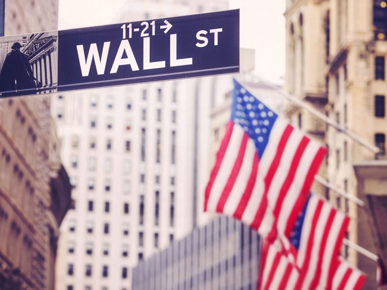 Wall Street: Έσβησε τις δασμολογικές απώλειες ο S&P 500 με το μεγαλύτερο σερί εδώ και 20 χρόνια