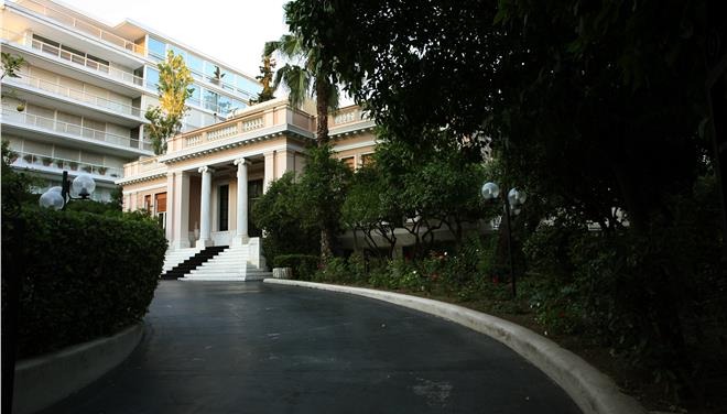 Μπορεί η Κοινοβουλευτική Ομάδα να «ρίξει» την κυβέρνηση Μητσοτάκη (και την παρέα του Μαξίμου);