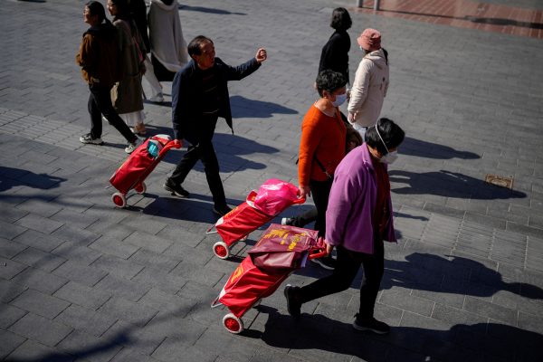 ΕΚΤ: Σε αρνητικό έδαφος οι προσδοκίες των καταναλωτών – Τι «βλέπουν» για πληθωρισμό – στεγαστικά