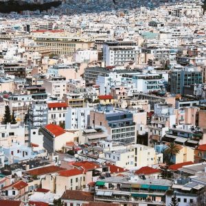Ακίνητα: Αθήνα vs Θεσσαλονίκη – Τι σπίτια επιλέγουν οι Έλληνες