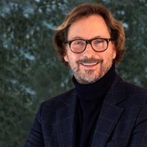 Richemont: Παίρνει προβάδισμα στην πολυτέλεια – Δεν φοβάται την LVMH